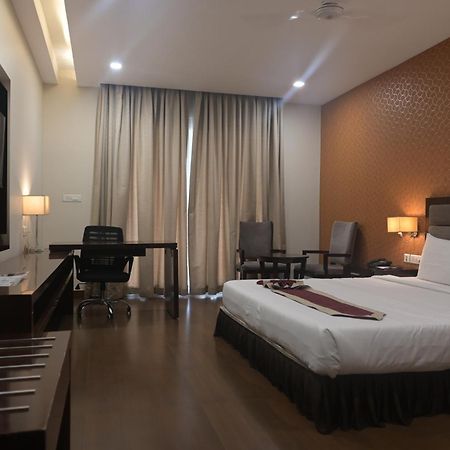 The Wave International Resort Bundu Экстерьер фото